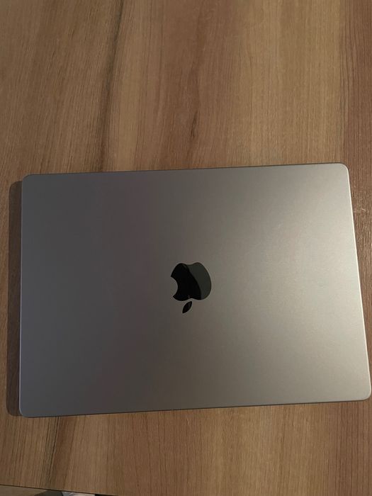 Macbook pro 14. m1 pro 16 Gb RAM 1Tb Ssd