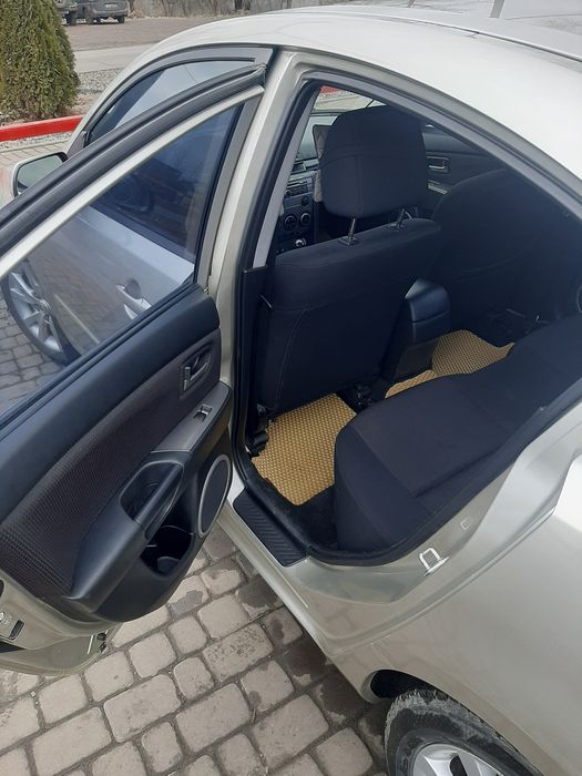 Продам авто Mazda 3