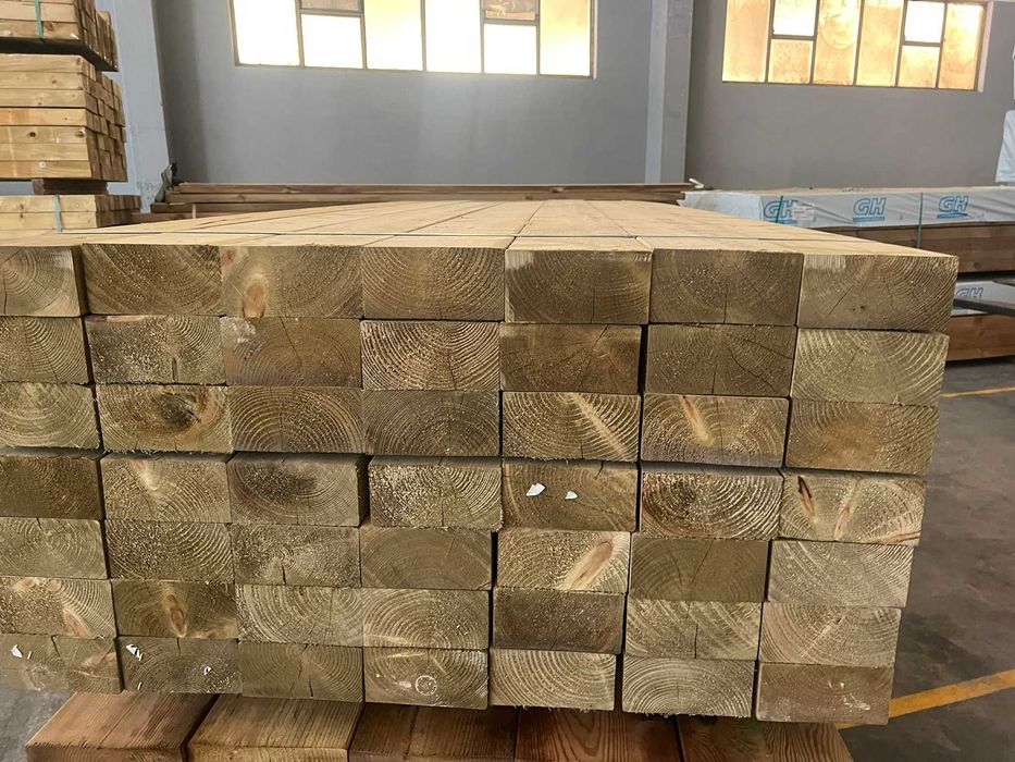 Madeira ABETO APARELHADO TRATADO