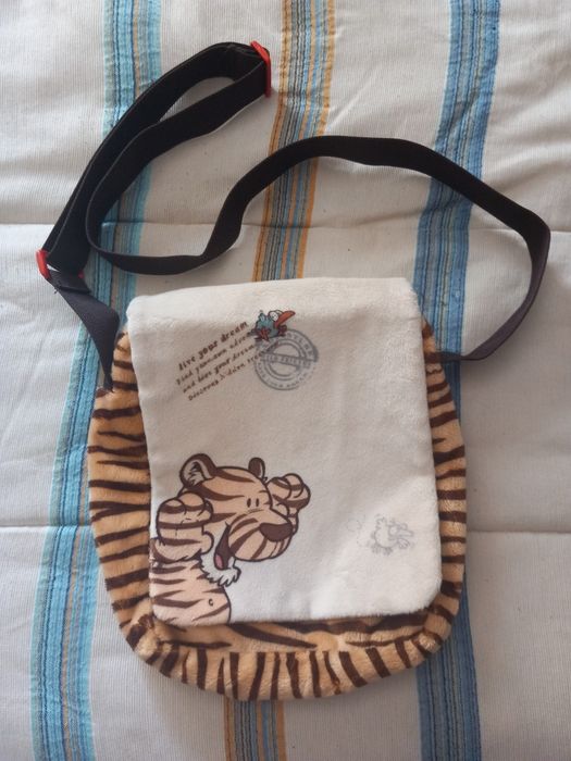 Mala tiracolo pelucia, Nici