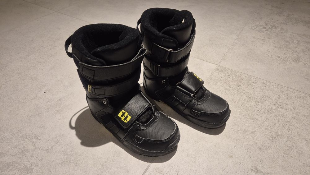 Buty snowboardowe Morrow 36,5 23cm super lekkie
