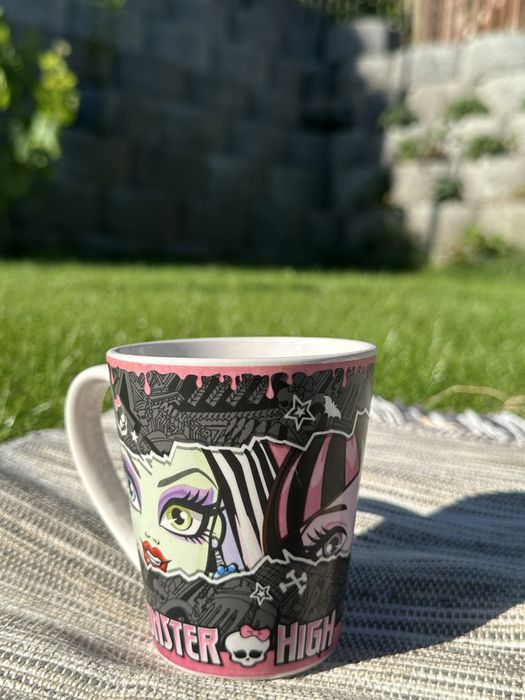 kubek Straszyceum Monster High Draculaura, Clawdeen Woolf,