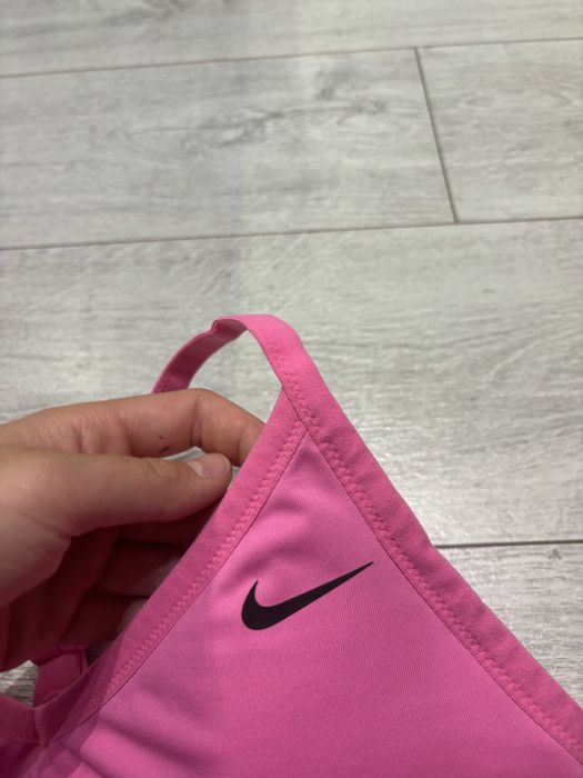 Różowy top stanik biustonosz sportowy nike m