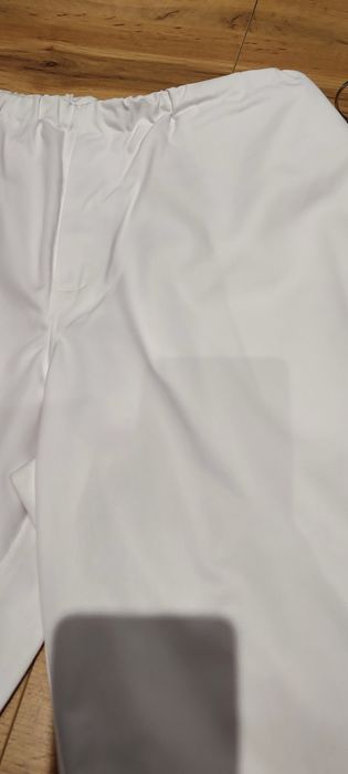 Białe spodnie medyczne damskie roz XXL