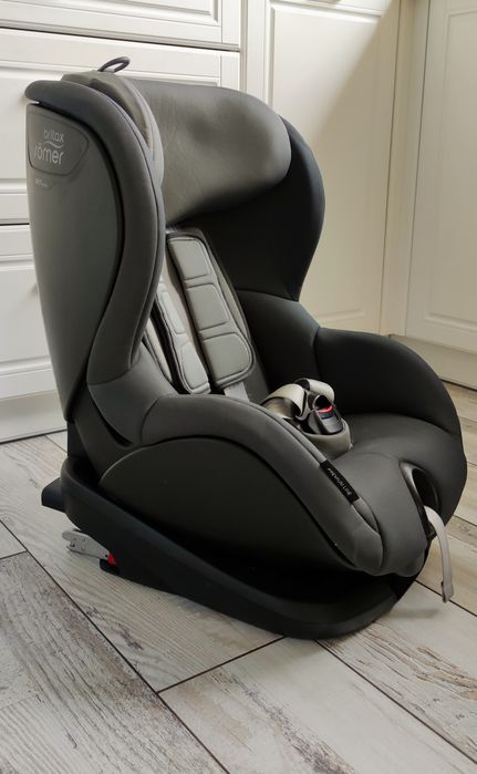 Автокрісло britax ISO fix