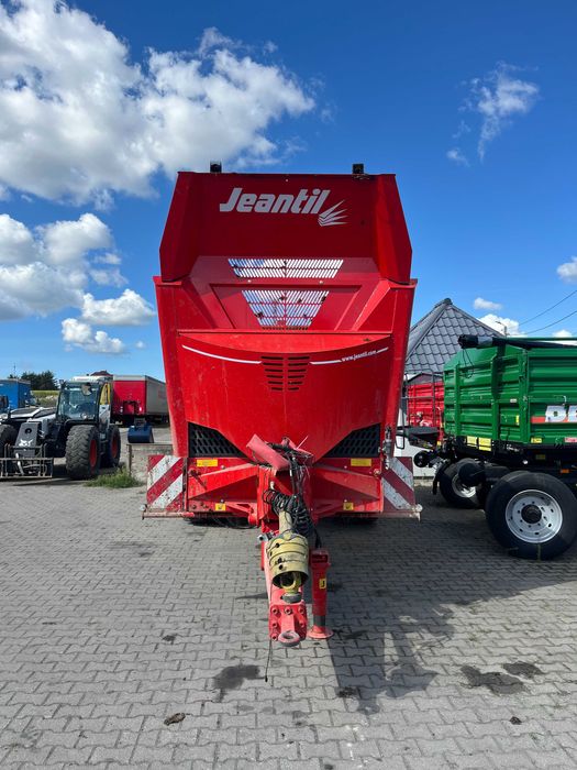 Wynajem rozrzutnika Jeantill