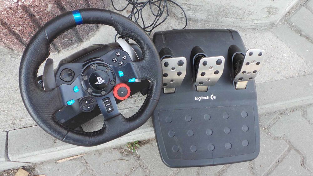 Kierownica i pedały Logitech G29 + zasilacz