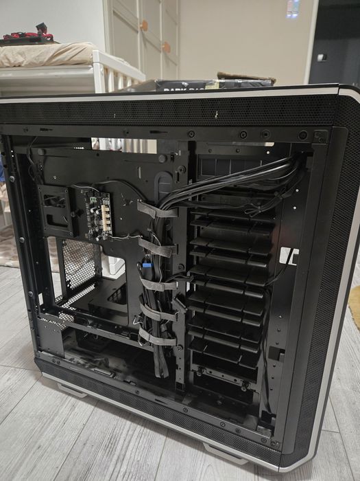 Obudowa Be quiet! Dark Base  Pro 900 srebrna stan idealny