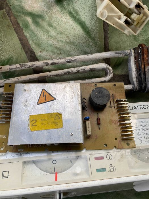 Двигун та інші з\ч до  пральної машини Siemens
