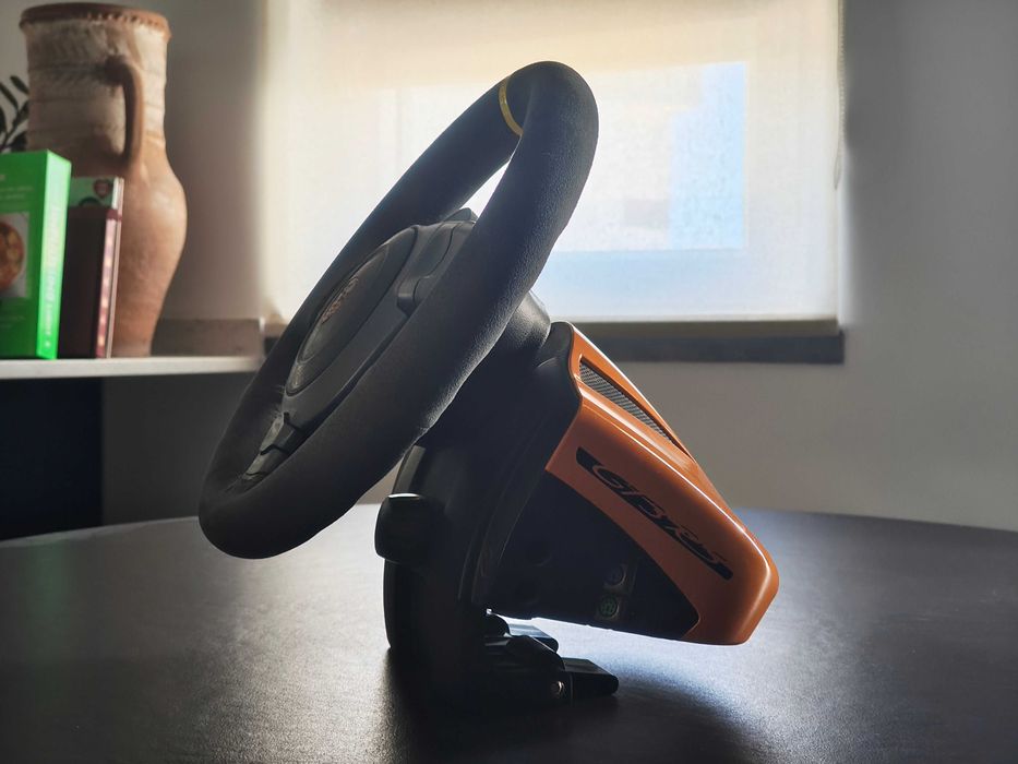 Volante Fanatec Porsche 911 GT3 RS V2 + Pedais Logitech G25
