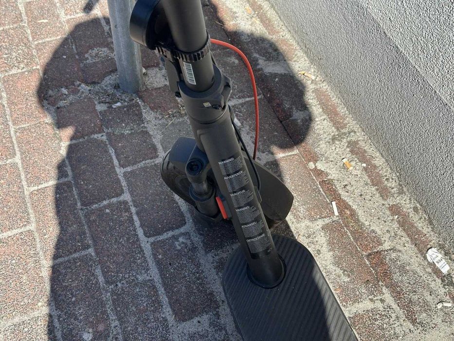 Hulajnoga XIAOMI ELECTRIC SCOOTER 5 ładowarka