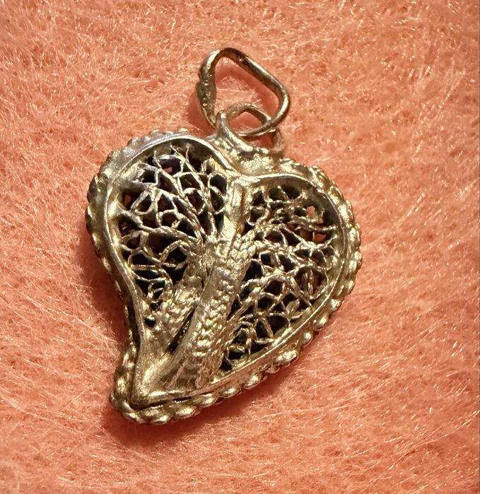 Coração em prata para fio