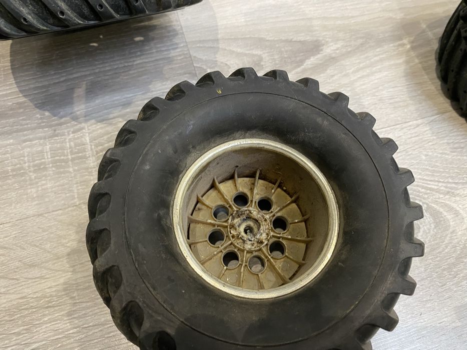 MTA4 thunder tiger rc nitro spalinowy autko