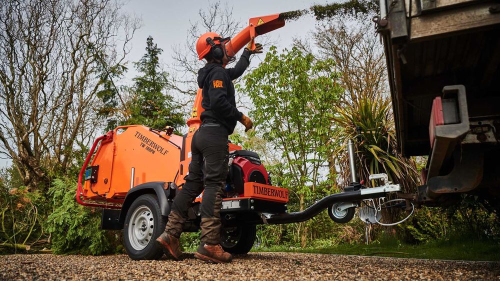 Rębak rozdrabniacz do gałęzi Timberwolf TW 160PH 11 cm  22km HONDA