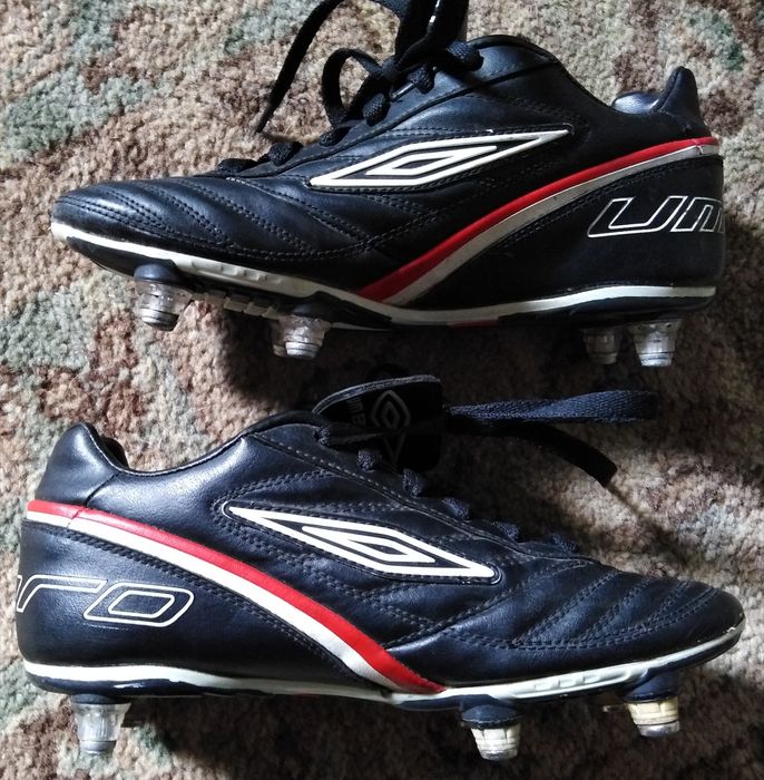 UMBRO - korki r:35,5 ***