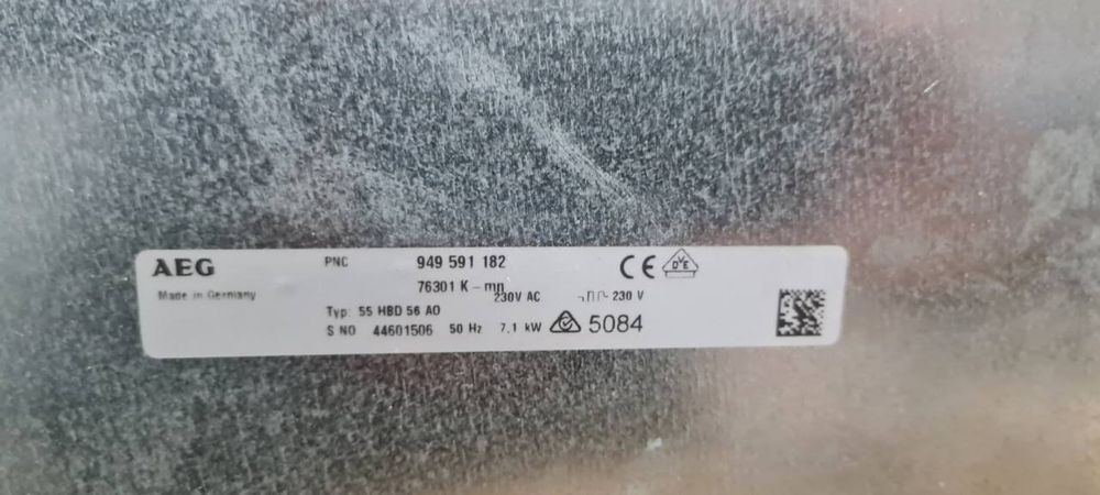 Варочна поверхня AEG