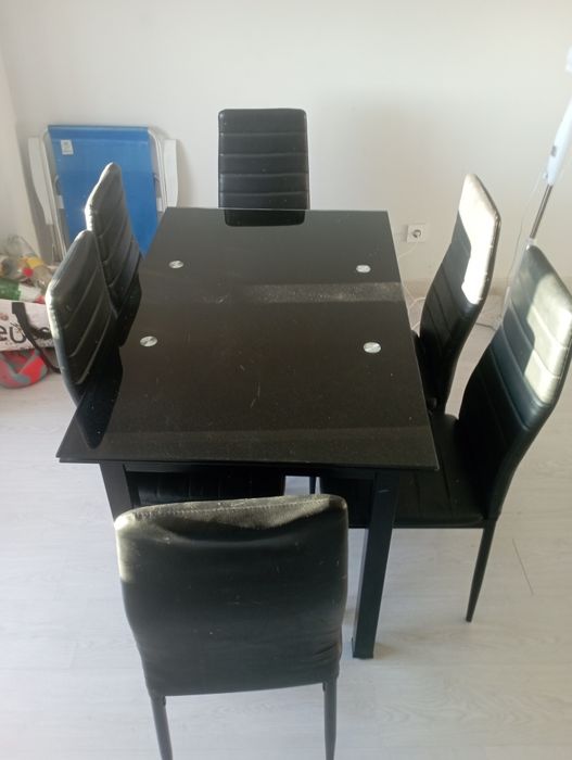 Vendo mesa vidro com cadeiras
