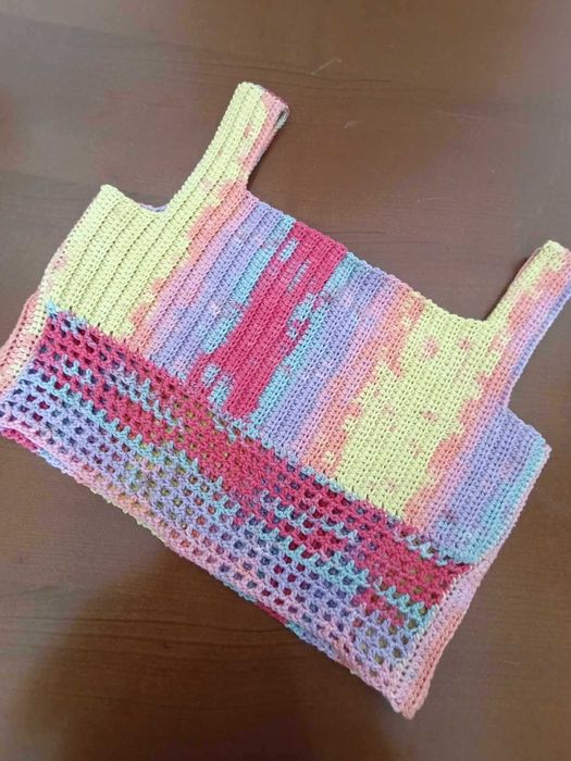 Crop Top de verão multicolorido feito à mão