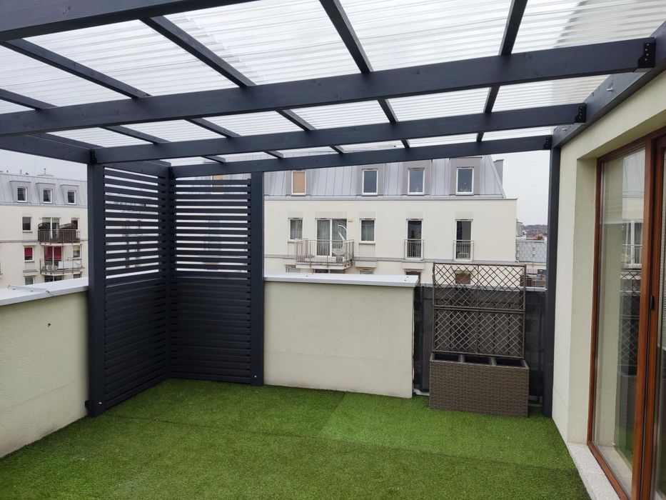 Pergola tarasowa drewniana z poliwęglanem litym lub komorowym, altana