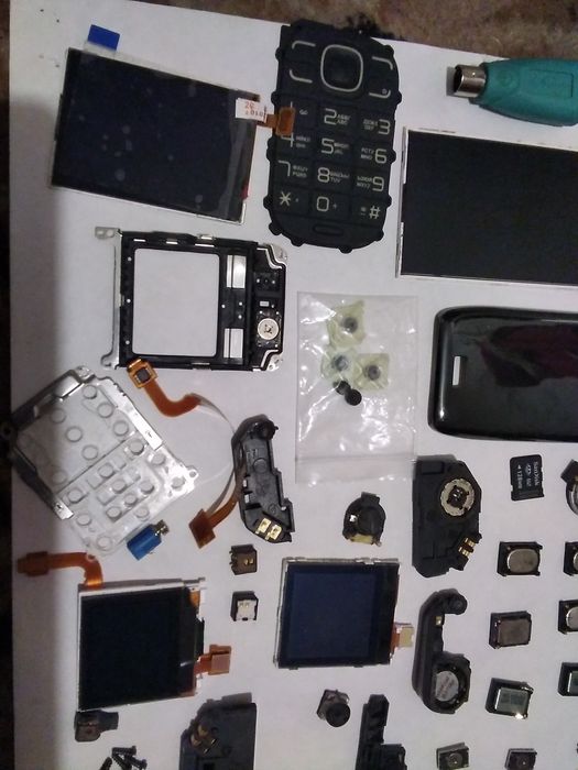 Запчастини до телефонів нокія.