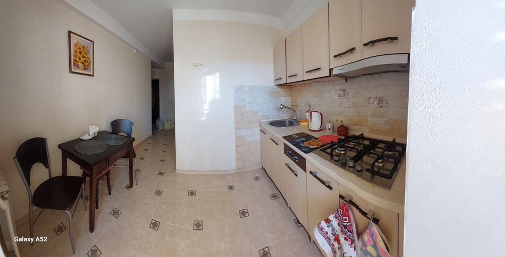 Сдается однокомнатная квартира посуточно и почасово на Оболоне.