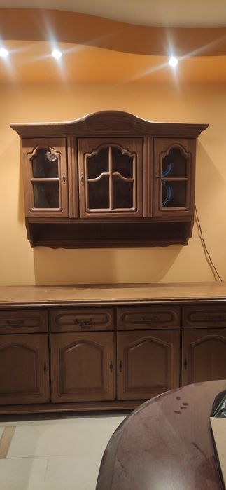 Dębowa witryna z komodą. Komoda z nadstawką.