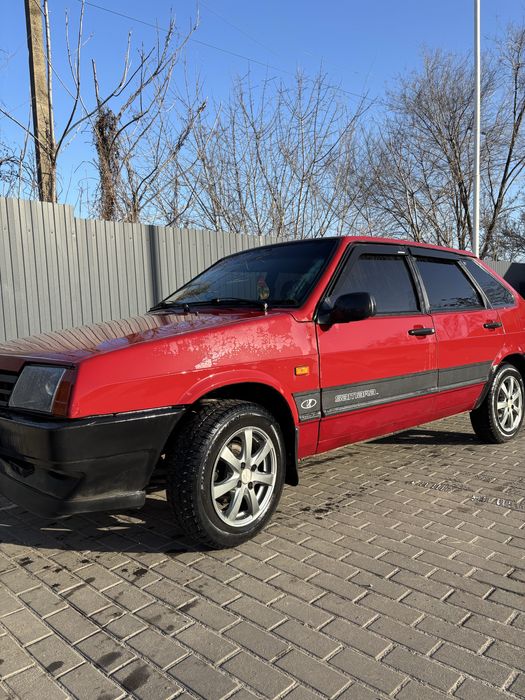 Ваз 21093 1998 року випуску