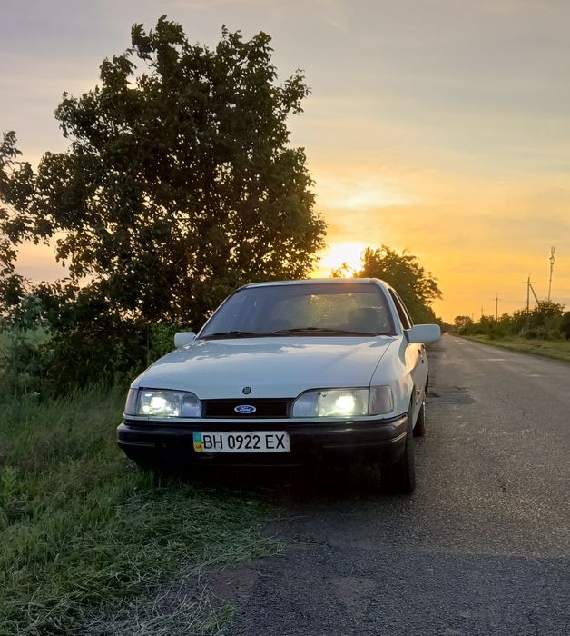 Продам Ford Sierra 1.8 бензин ПЕРЕОФОРМЛЕНИЕ