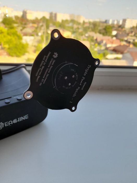 Патч антена Hybrid Triple Feed Patch 5.8 Ггц, 4dBi, (RHCP LHCP)