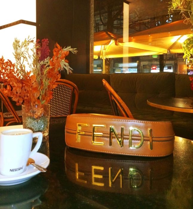 Mala Senhora em pele da Fendi