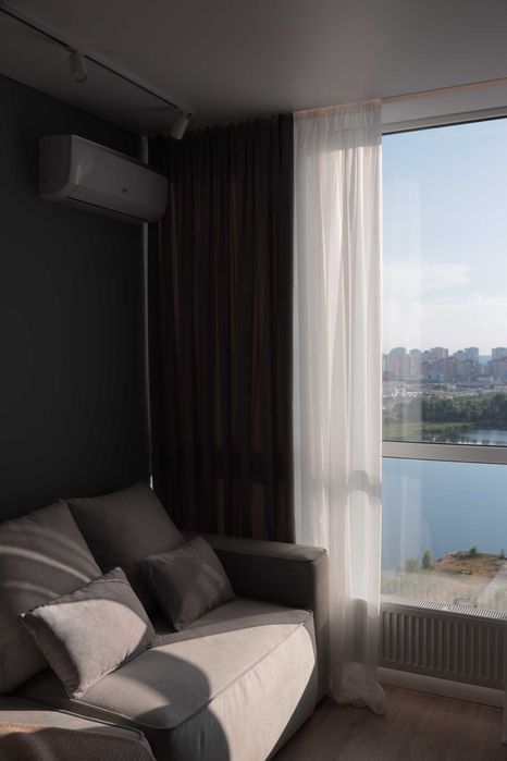 ЖК Лебединий, 40м², авторський ремонт 2025, вид на озеро. Комісія 0%