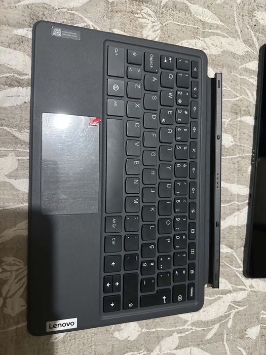 Tabelt lenovo + caneta + teclado