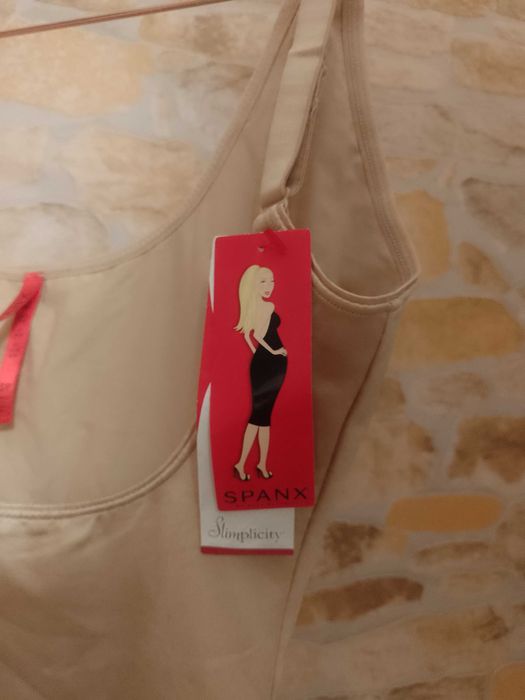 (34/36) (XS/S) Spanx/ Ekskluzywna halka modelująca z Londynu , NOWA