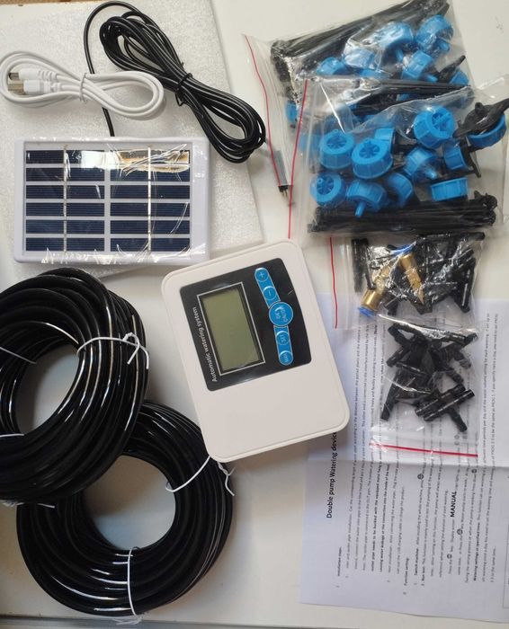 Pequeno sistema de rega automática com painel solar