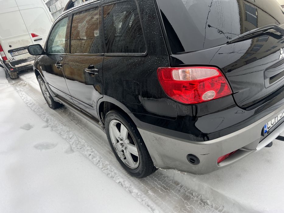 Розбираю mitsubishi Outlander 2.0 механіка рестайл