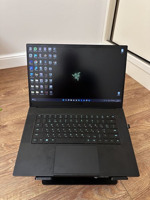 Razer Blade 16 / RTX 2070 Max-Q