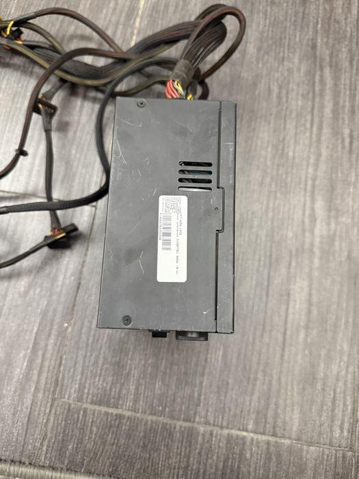 Продам блок питания Chieftec 600W