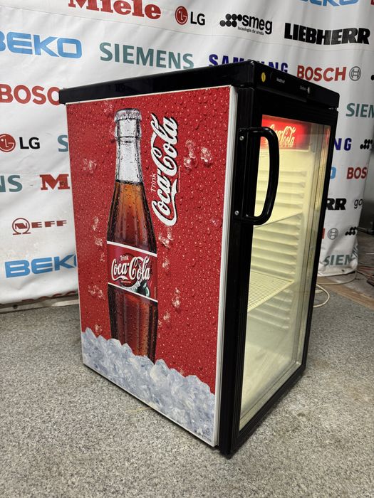 Vestfrost (CocaCola) холодильник вітрина для напоїв