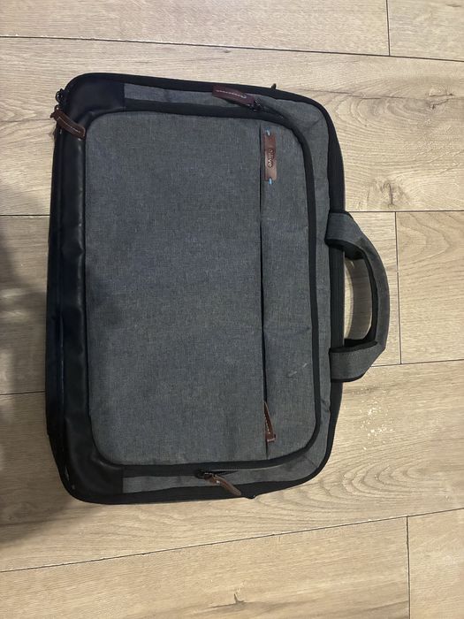 Sprzesam torbe do laptopa