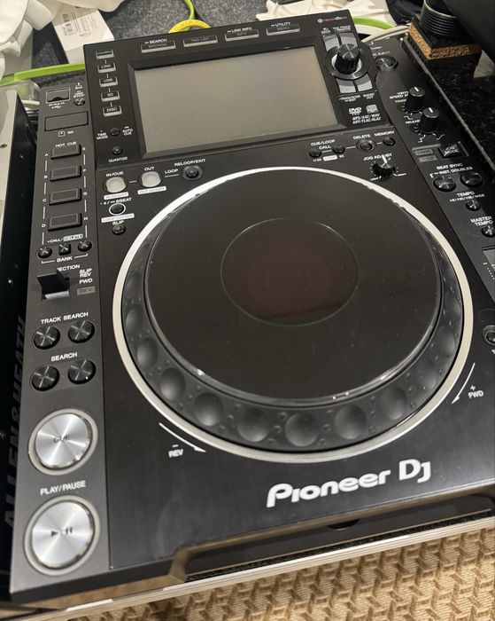 Pioneer CDJ 2000 NSX 2  * c/ Novo *
