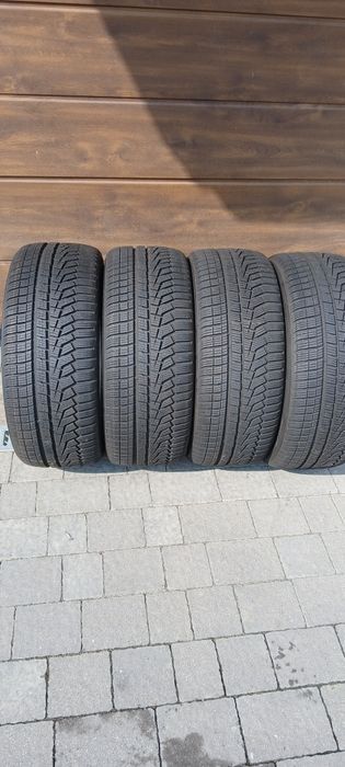 Opony zimowe Hankook 225 45 18