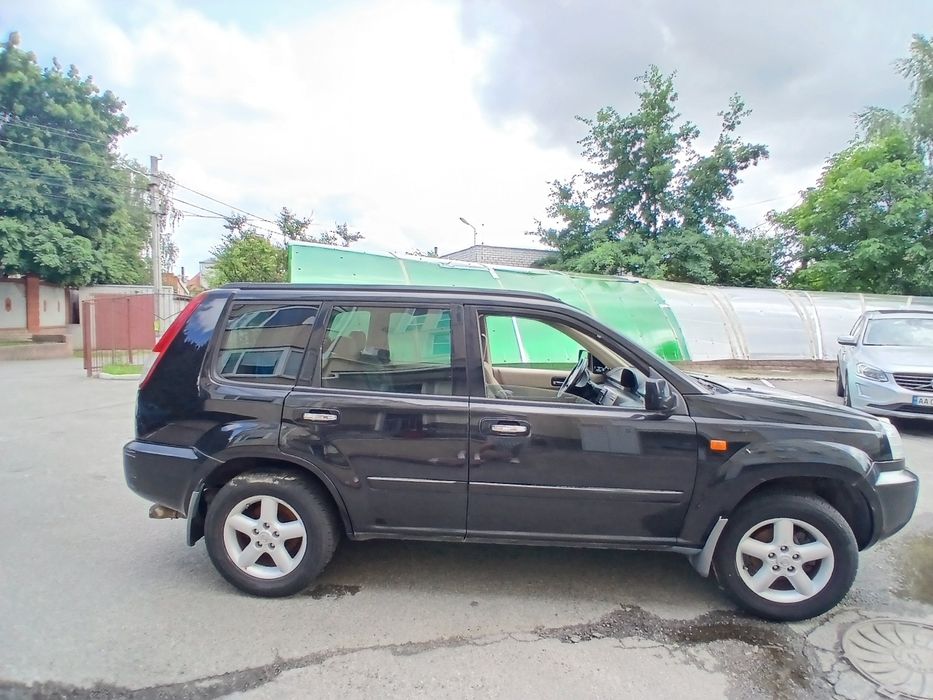 Nissan x-trail 2002 в гарному стані