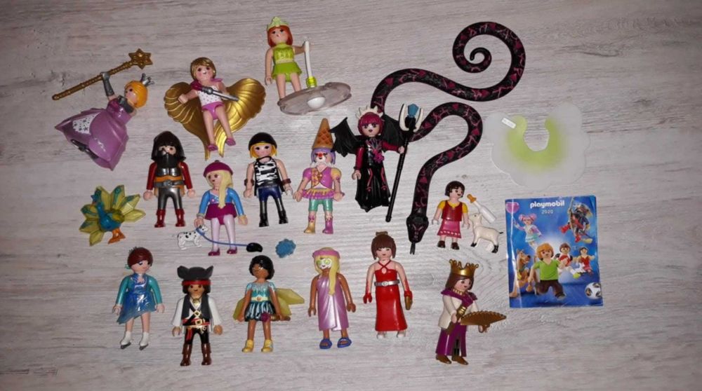 Playmobil ogromny zestaw stan bdb figurki szpital konie policja domek