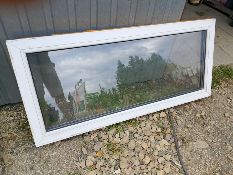 Okno 128x57 fix 3-szybowe białe plastikowe