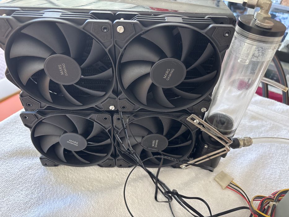 Radiador com bomba agua , 4 Fans e power supply