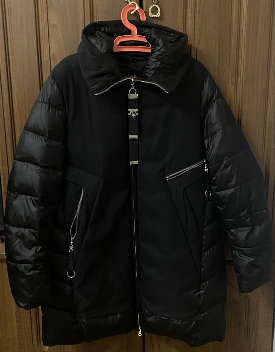 Зимова куртка чорна