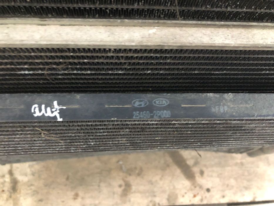 Дифузор Kia Sorento XM 2.2 акпп касета радіаторів соренто вентилятор