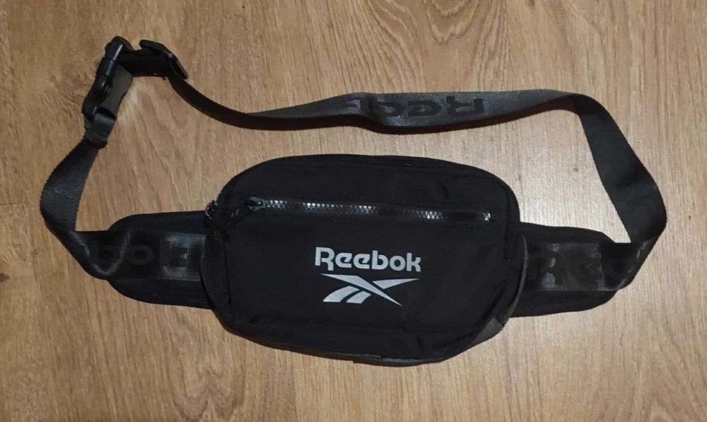 Nerka saszetka reebok