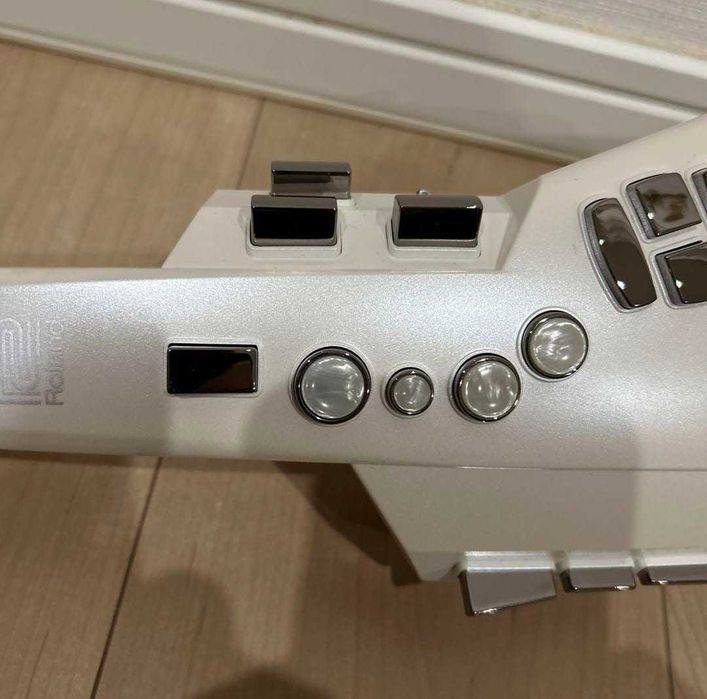 Multi instrumento Digital Roland aeropone AE 10