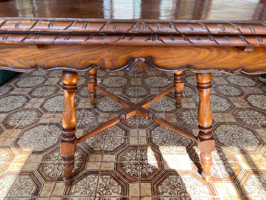 Mesa Extensível em Madeira